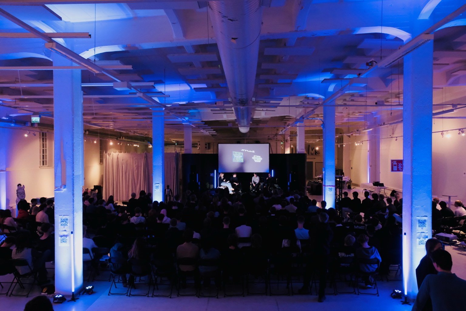Audience attending a STUHI x SLUSH event